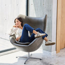 La Zapatilla Soho es la mezcla perfecta entre estilo y comodidad. Confeccionada en 100% cuero y con interior de tela, ofrece una sensación suave y ligera en cada paso. Su base de goma antideslizante garantiza seguridad y estabilidad, mientras que la plantilla removible aporta practicidad y confort personalizado. De espíritu casual y moderno, es ideal para quienes buscan un look relajado sin perder el toque urbano y sofisticado.